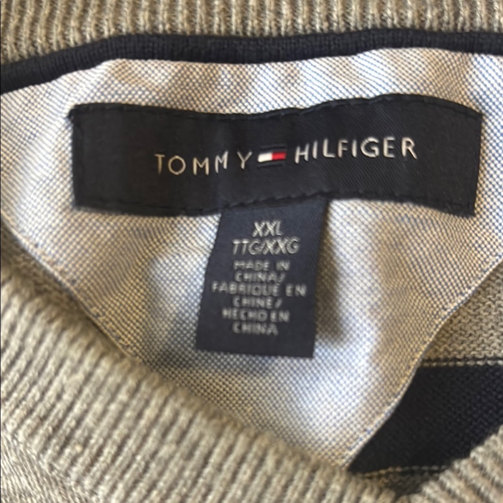 Tommy Hilfiger Gray V-Neck Sweater Classic Style